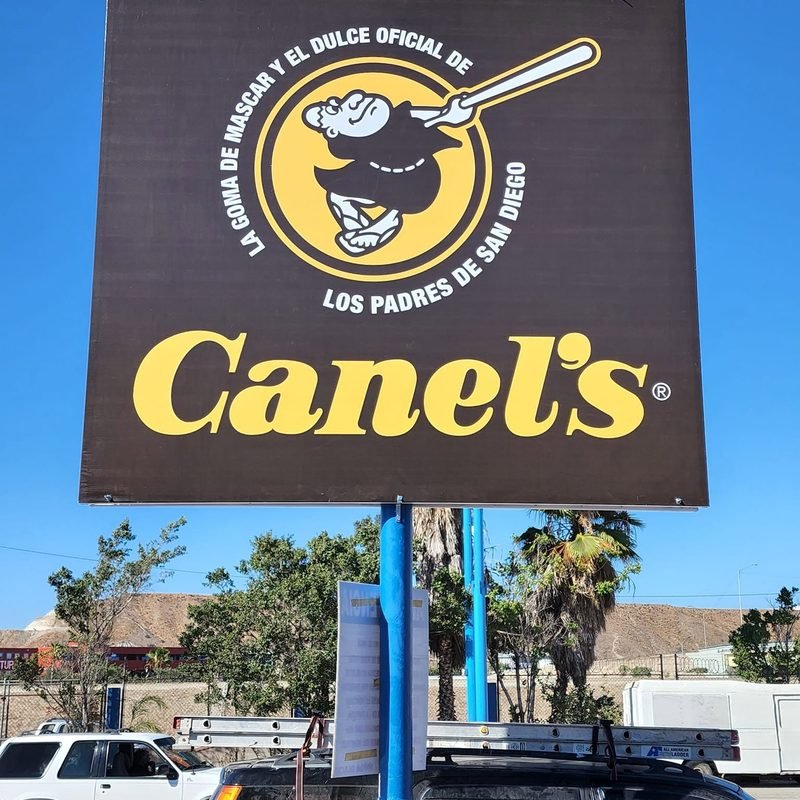 Lona impresa y canvas montado en bastidor — Print Shop Tijuana
