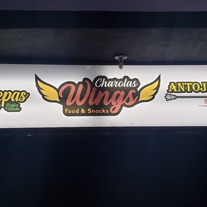 Cajas luminosas para fachada — Print Shop Tijuana